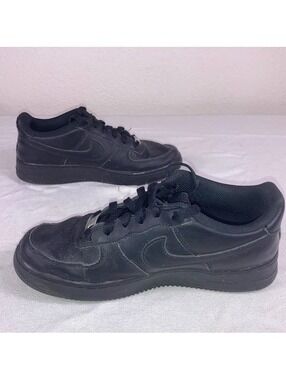 Nike Air Force 1 Low Black Boys Youth 7Y Women 8.5 Unisex
